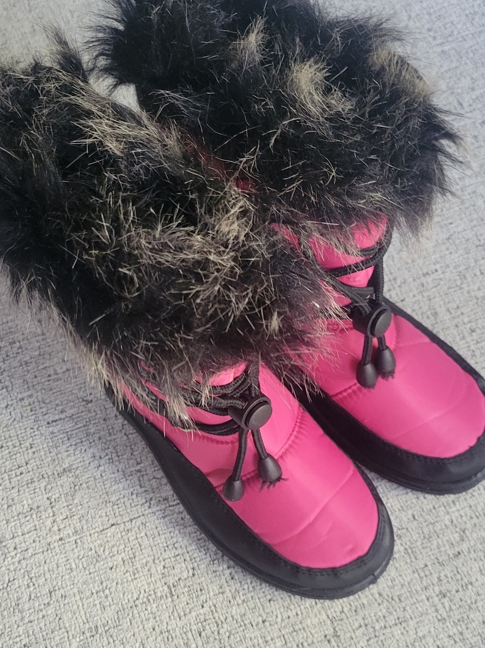Girls' Pink Faux-Fur Trim Winter Boots with Toggle Closure